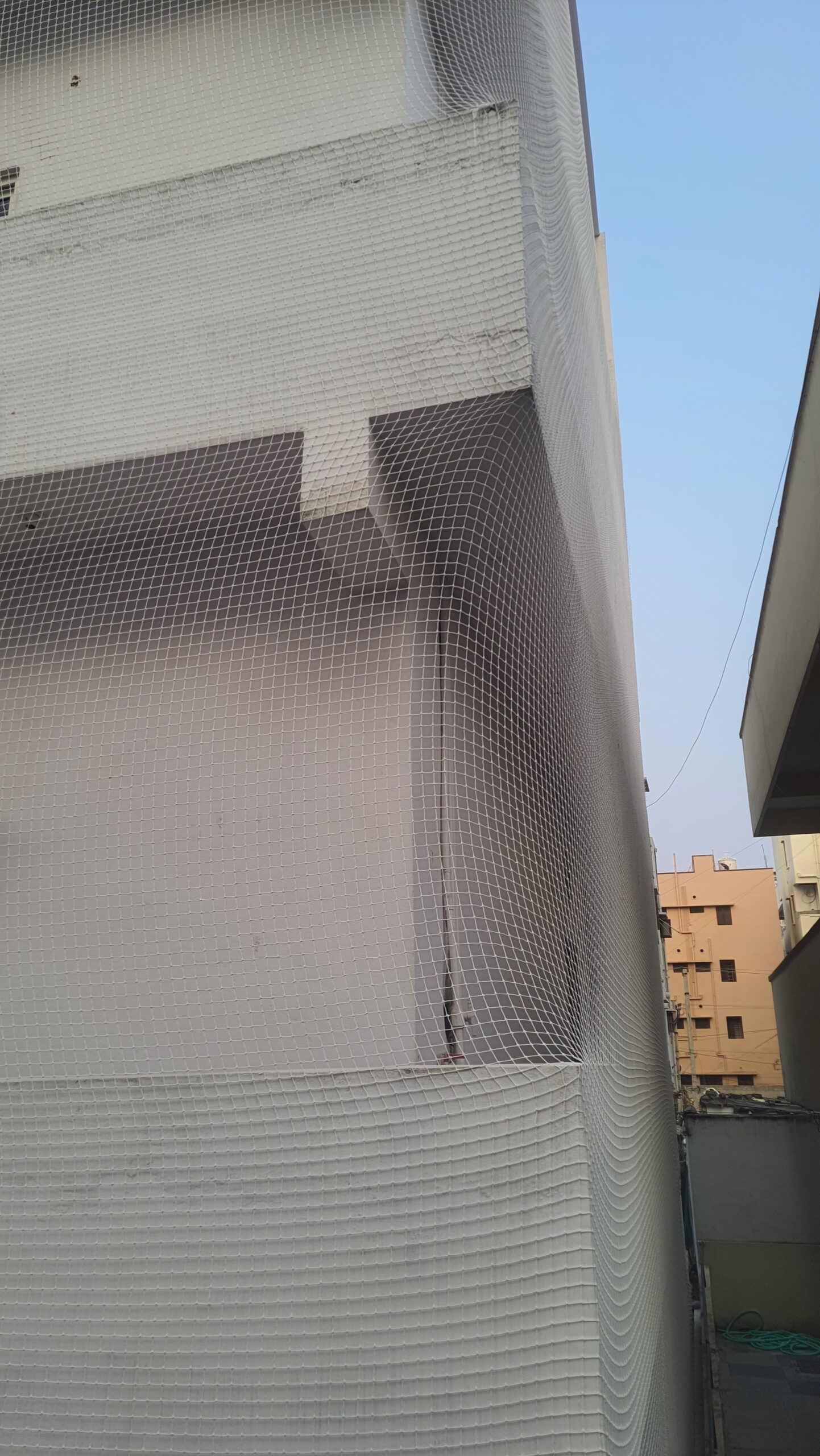 Apartment pigeon net project